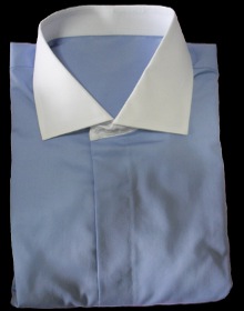 chemise bleue clair 
